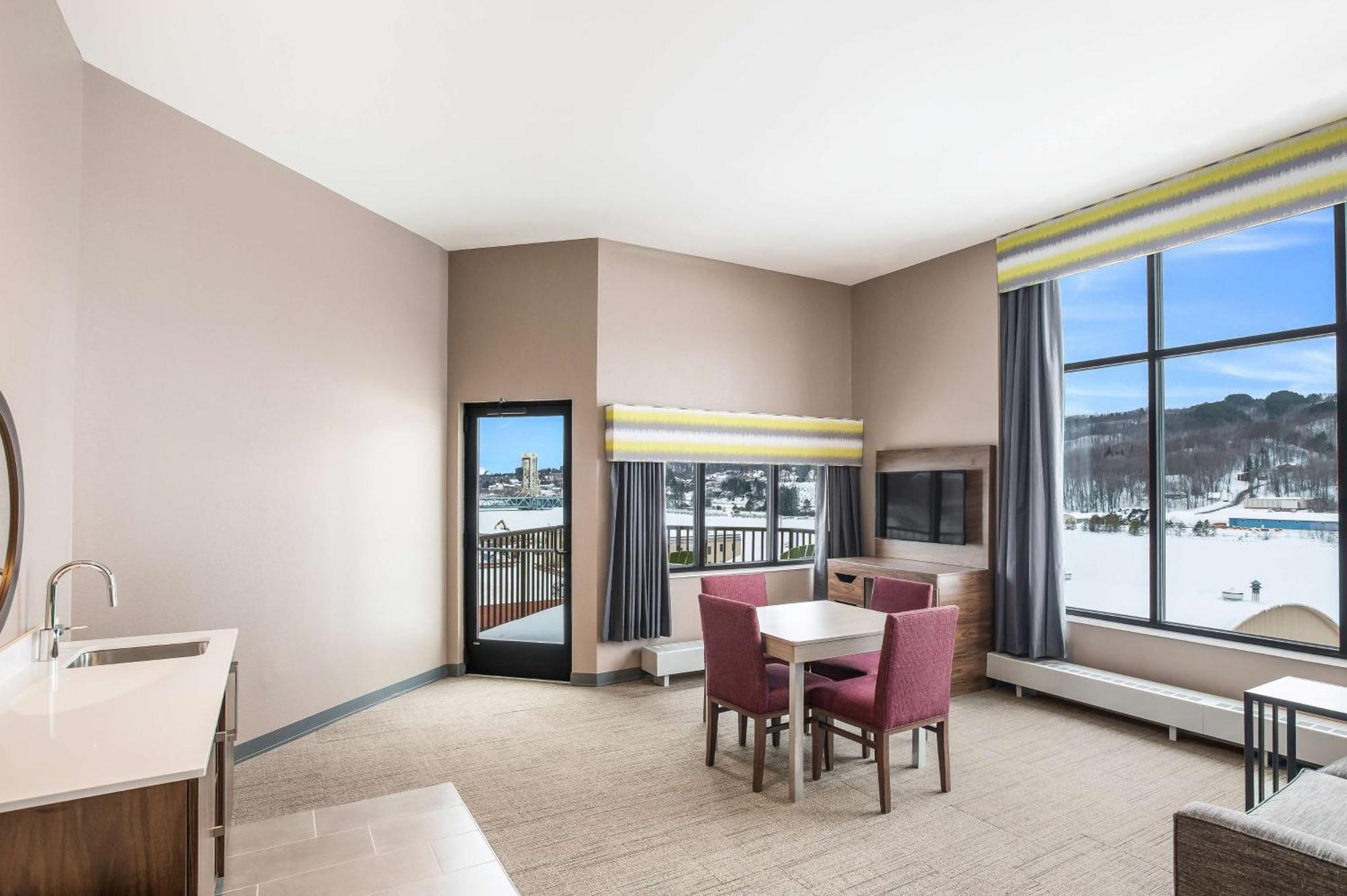Hampton Inn & Suites Houghton Zewnętrze zdjęcie